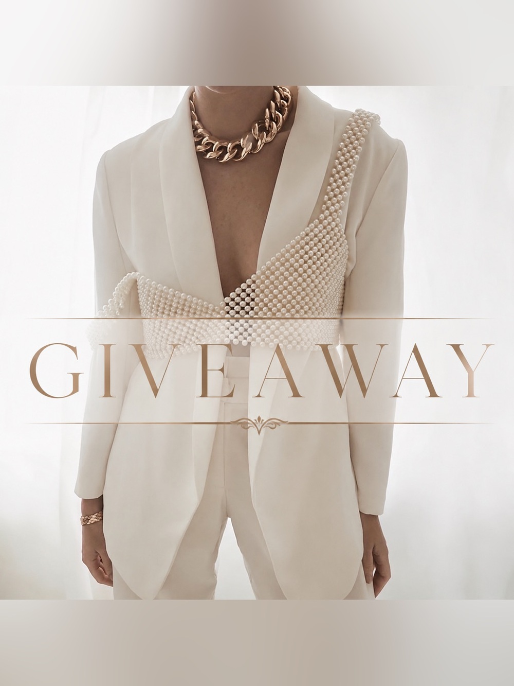 ✨ G I V E A W A Y ✨